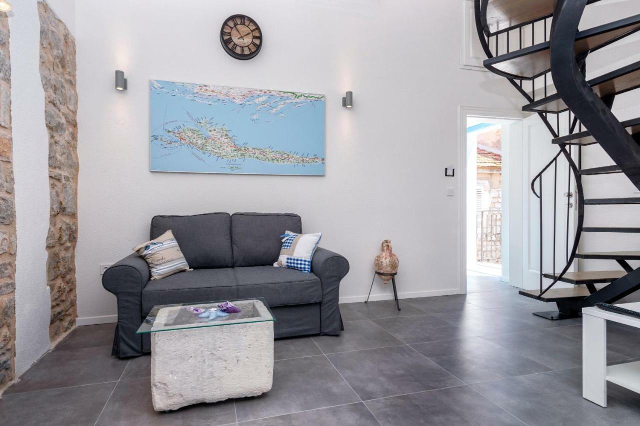 Villa Riva Jelsa  Bagian luar foto