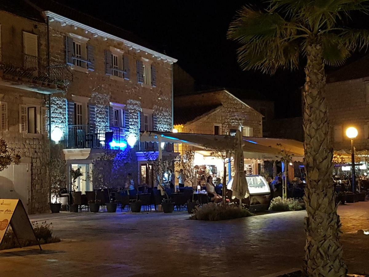 Villa Riva Jelsa  Bagian luar foto