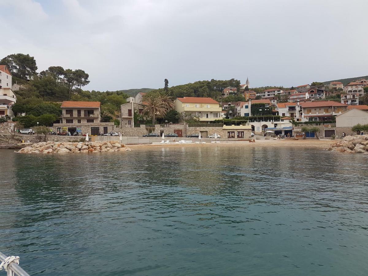 Villa Riva Jelsa  Bagian luar foto